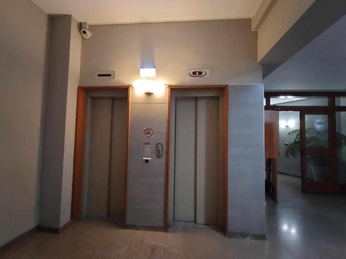 Apartamenticos Plaza Del Pilar III Saragozza Esterno foto