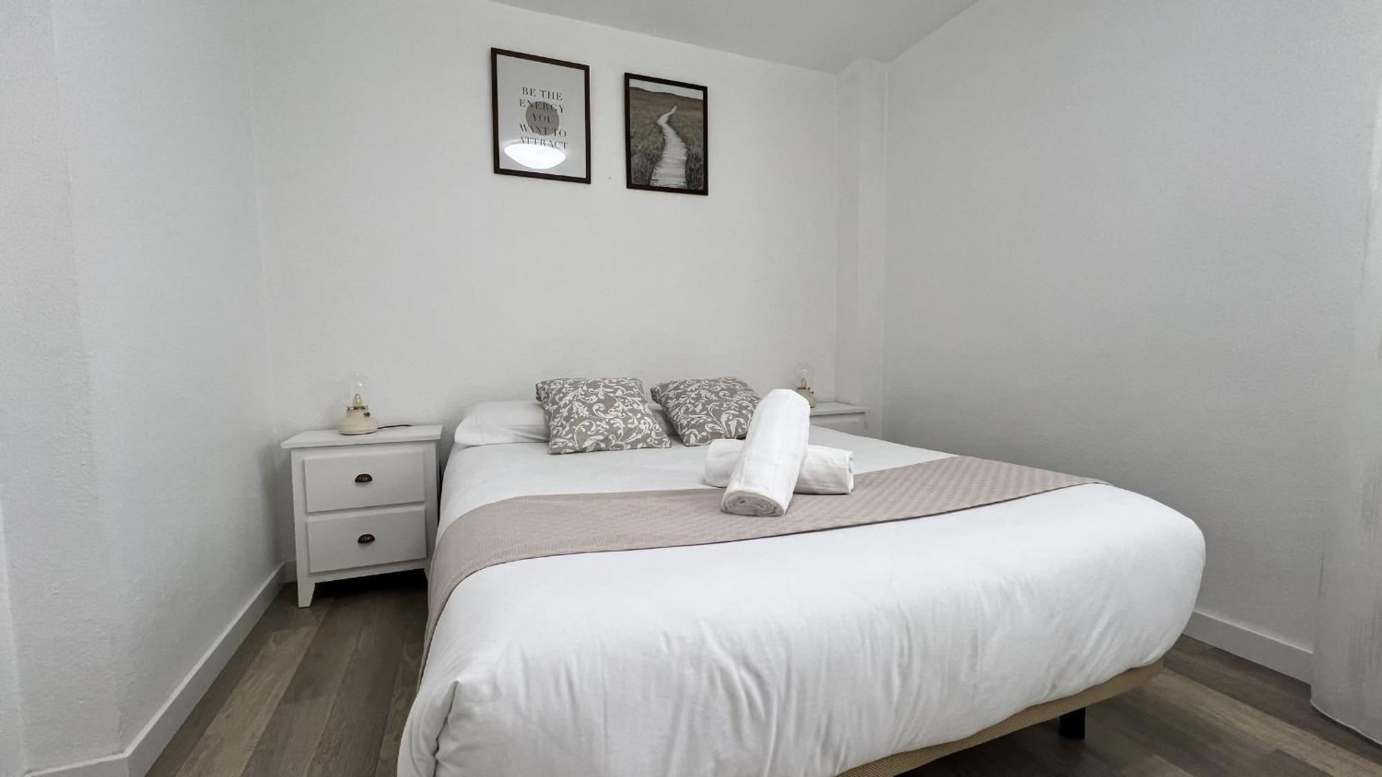 Apartamenticos Plaza Del Pilar III Saragozza Esterno foto